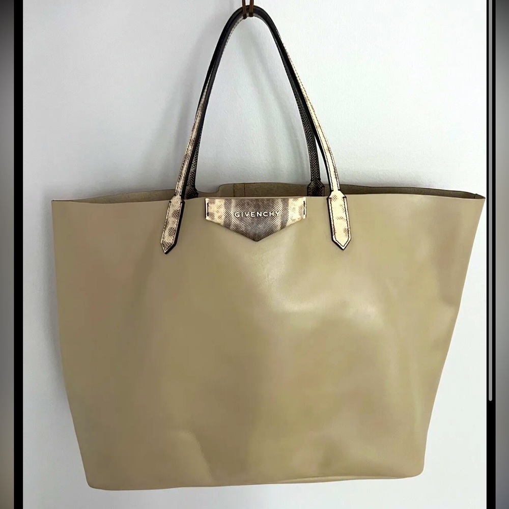 Givenchy antigona lizard print logo tote bag Large